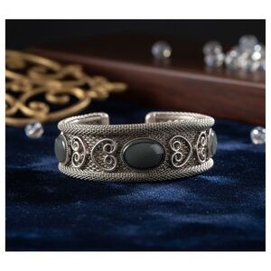 Celebrity N.Y Silver Tone mesh Bracelet wil/blue & gray  cabochones